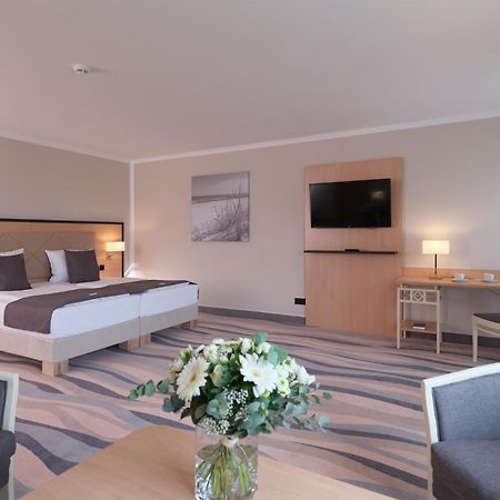 Seehotel Grossherzog Von Mecklenburg Boltenhagen  Ngoại thất bức ảnh