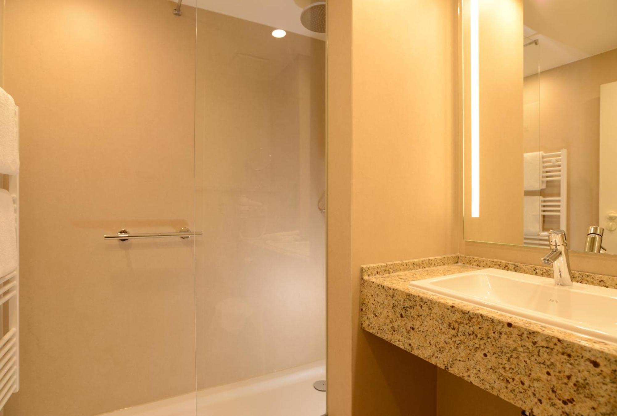 Seehotel Grossherzog Von Mecklenburg Boltenhagen  Ngoại thất bức ảnh