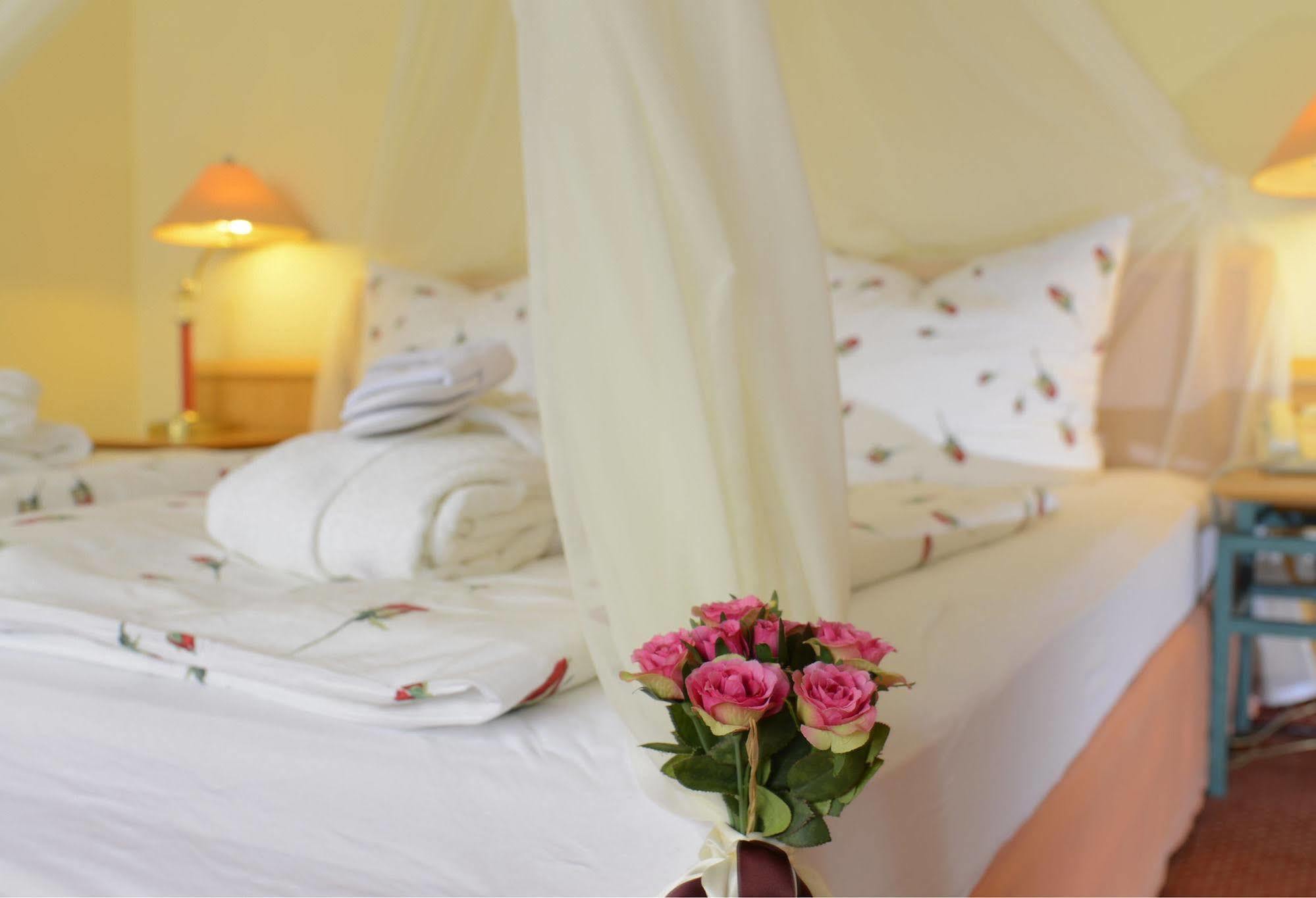 Seehotel Grossherzog Von Mecklenburg Boltenhagen  Ngoại thất bức ảnh